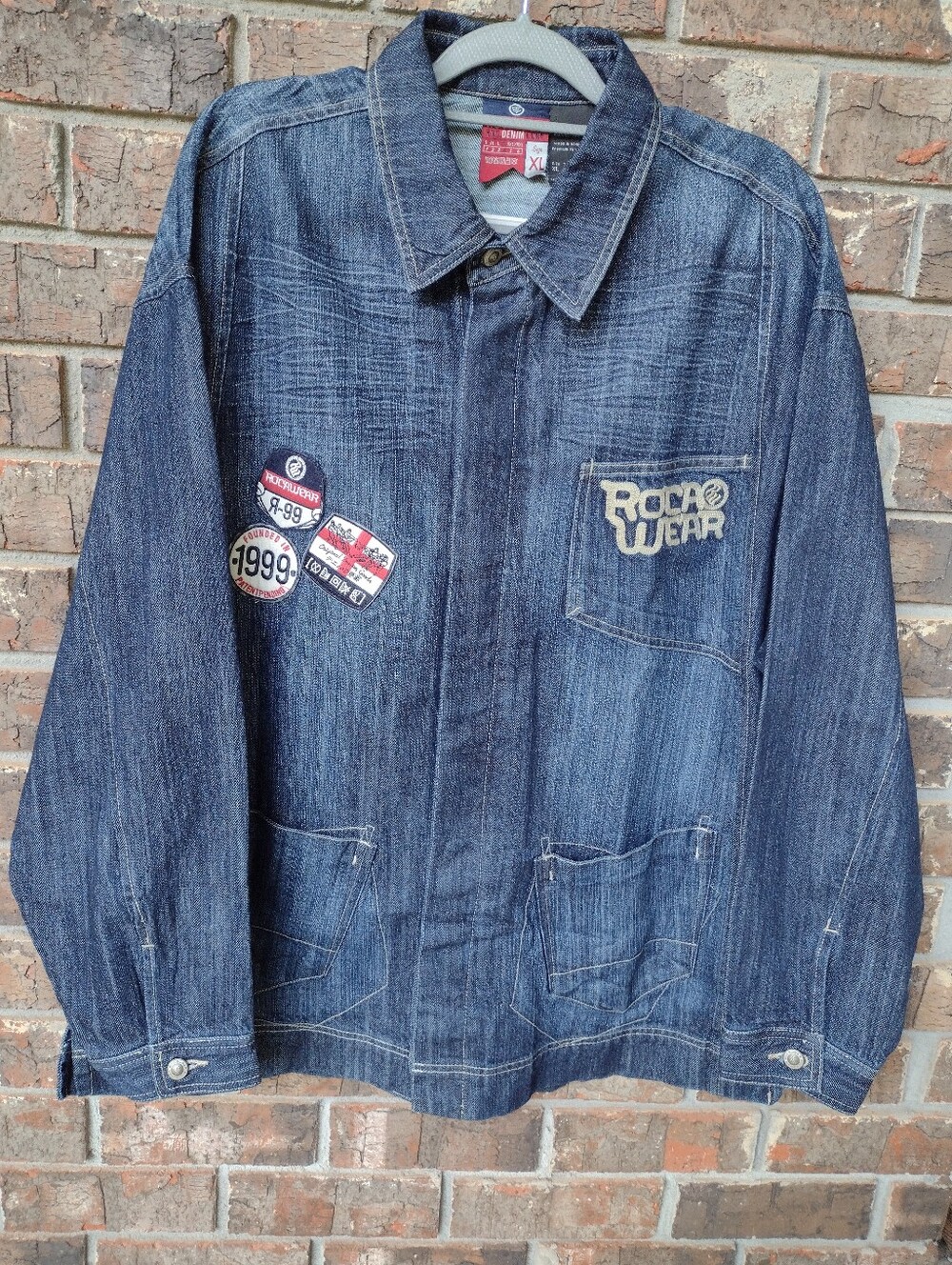 VTG Rocawear Blue Jean Jacket Men XL Embroidered Logo Patches Pockets Hong Kong